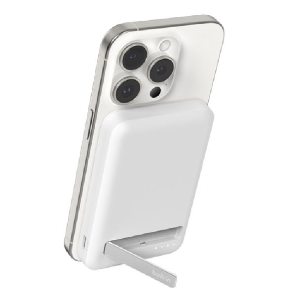 Belkin BoostCharge Pro Magnetic Power Bank 5K With Qi2 - White (BPD006BTWH),15W,2xUSB-C,1M USB-C to USB-C Cable,Overcharge Protection,2 Years Warranty